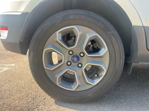 More photos of 2018 Ford EcoSport S at Hyundai Warner Robins, GA