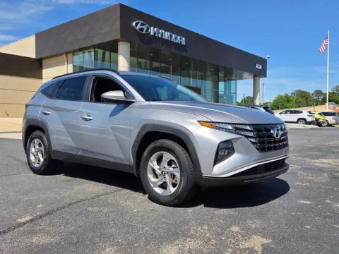 Silver 2023 Hyundai Tucson SEL for sale in Warner Robins, GA