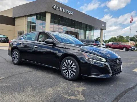 Black 2025 Nissan Altima 2.5 SV for sale in Warner Robins, GA