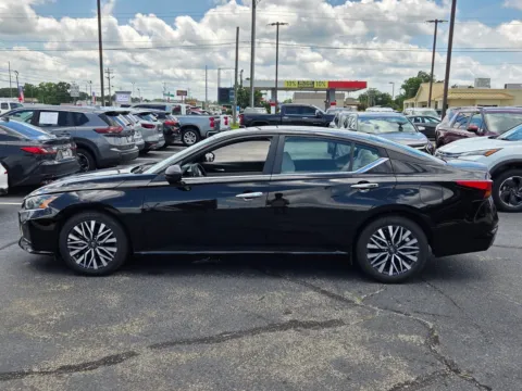 More photos of 2025 Nissan Altima 2.5 SV at Hyundai Warner Robins, GA