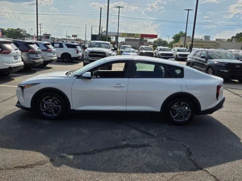 More photos of 2025 Kia K4 LXS at Hyundai Warner Robins, GA