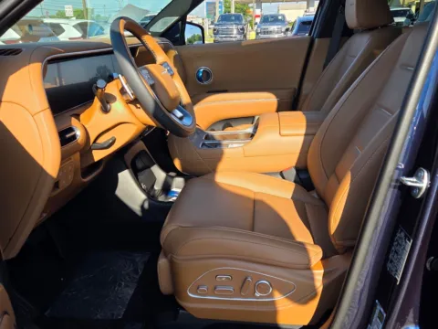 More photos of 2026 Hyundai Palisade Hybrid Calligraphy at Hyundai Warner Robins, GA