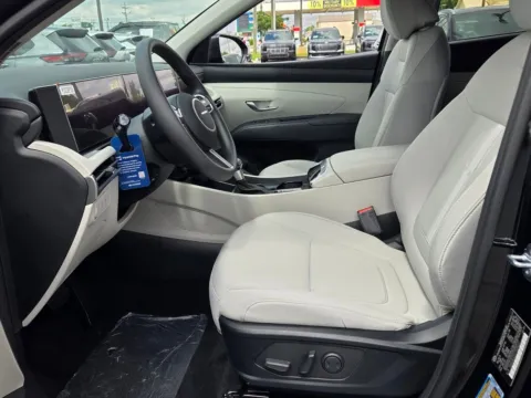 More photos of 2026 Hyundai Tucson SEL at Hyundai Warner Robins, GA