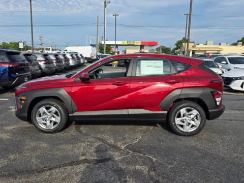 More photos of 2026 Hyundai Kona SE at Hyundai Warner Robins, GA