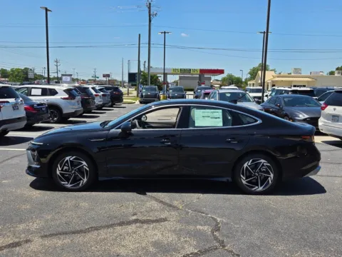 More photos of 2026 Hyundai Sonata SEL Sport at Hyundai Warner Robins, GA