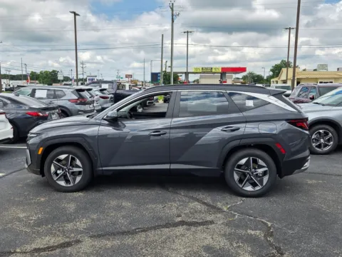 More photos of 2026 Hyundai Tucson SEL at Hyundai Warner Robins, GA
