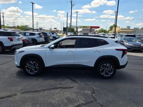 More photos of 2025 Chevrolet Trax LT at Hyundai Warner Robins, GA