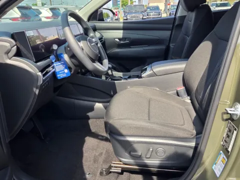 More photos of 2026 Hyundai Tucson SEL at Hyundai Warner Robins, GA