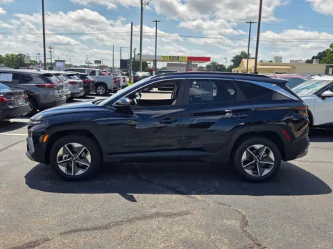 More photos of 2025 Hyundai Tucson Hybrid SEL Convenience at Hyundai Warner Robins, GA
