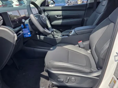 More photos of 2026 Hyundai Tucson SEL at Hyundai Warner Robins, GA