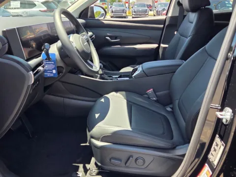 More photos of 2026 Hyundai Tucson SEL at Hyundai Warner Robins, GA