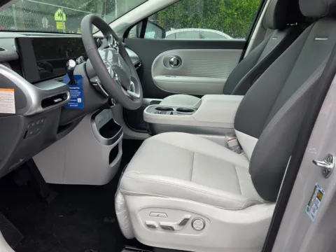 More photos of 2026 Hyundai IONIQ 9 Performance Limited at Hyundai Warner Robins, GA