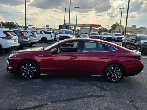 More photos of 2025 Hyundai Sonata SEL at Hyundai Warner Robins, GA