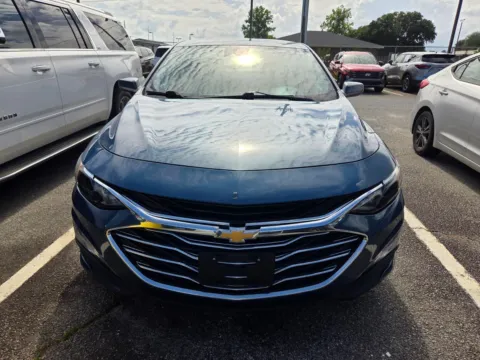 Photos of 2024 Chevrolet Malibu LT for sale in Warner Robins, GA at Hyundai Warner Robins