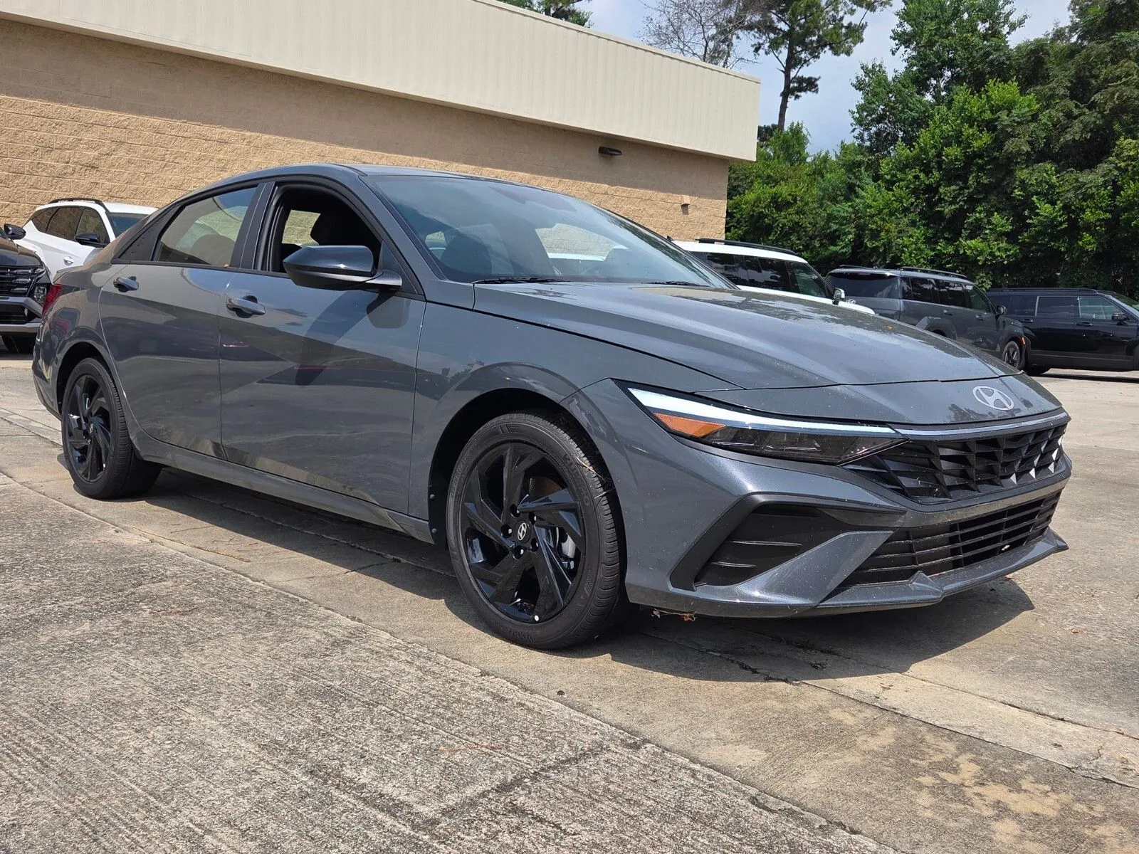 Gray 2026 Hyundai Elantra SEL Sport for sale in Warner Robins, GA
