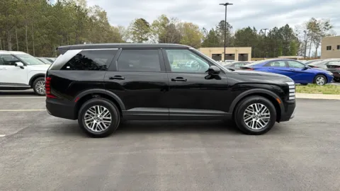 More photos of 2026 Hyundai Palisade SE at Hyundai Warner Robins, GA