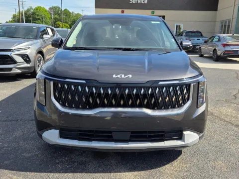 Photos of 2025 Kia Carnival LXS for sale in Warner Robins, GA at Hyundai Warner Robins