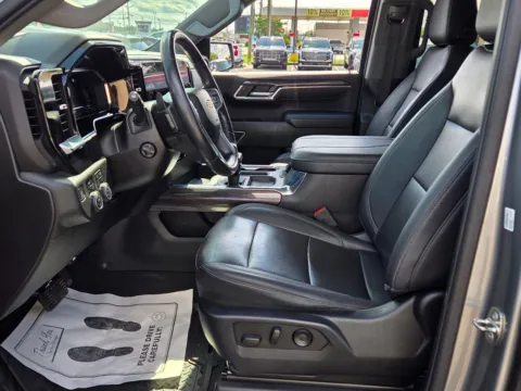 More photos of 2023 Chevrolet Silverado 1500 LTZ at Hyundai Warner Robins, GA