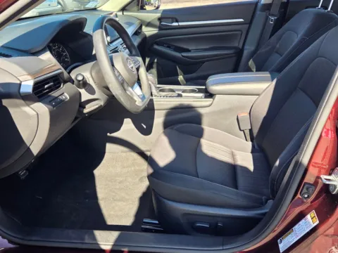 More photos of 2023 Nissan Altima 2.5 SV at Hyundai Warner Robins, GA