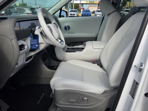 More photos of 2026 Hyundai Palisade Hybrid Blue SEL at Hyundai Warner Robins, GA
