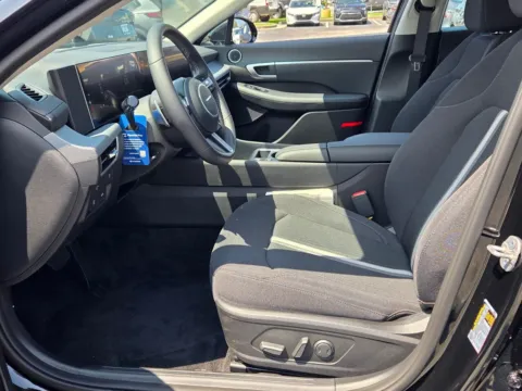 More photos of 2026 Hyundai Sonata SEL Sport at Hyundai Warner Robins, GA