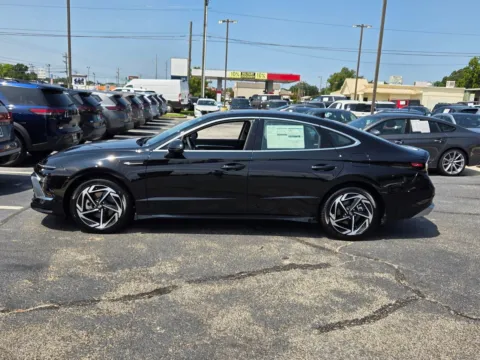 More photos of 2026 Hyundai Sonata SEL Sport at Hyundai Warner Robins, GA