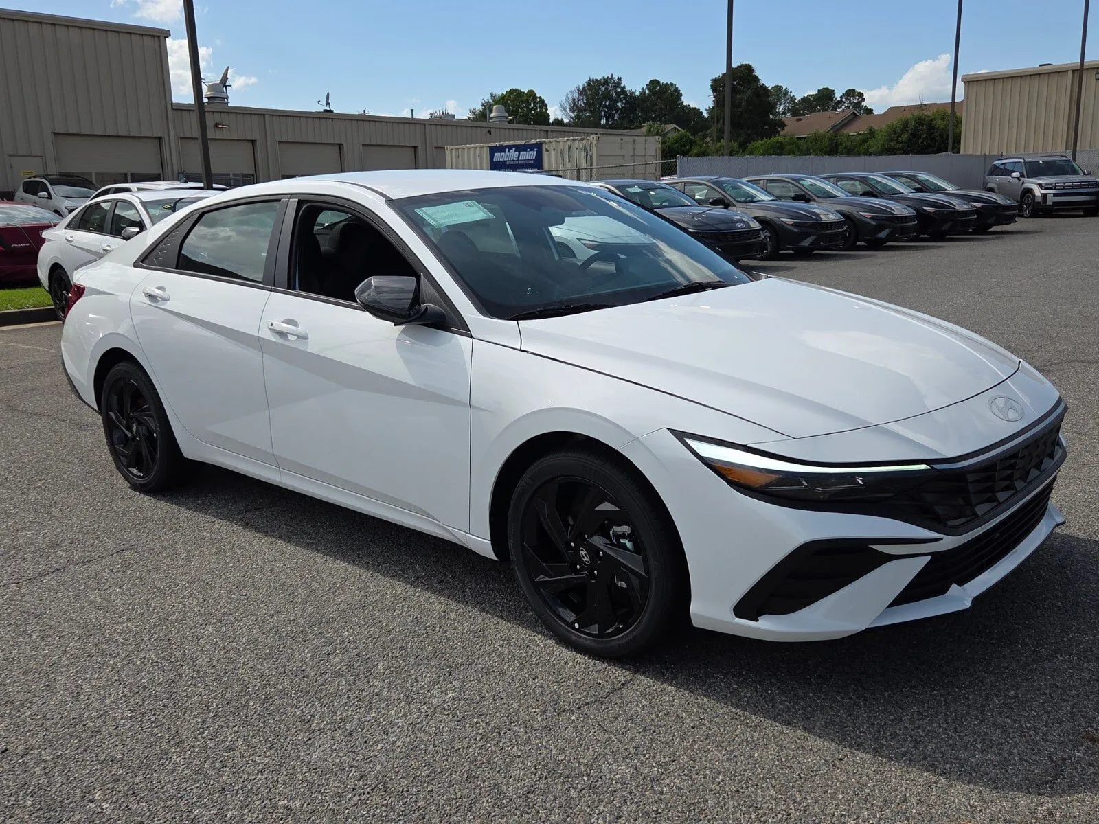White 2026 Hyundai Elantra SEL Sport for sale in Warner Robins, GA