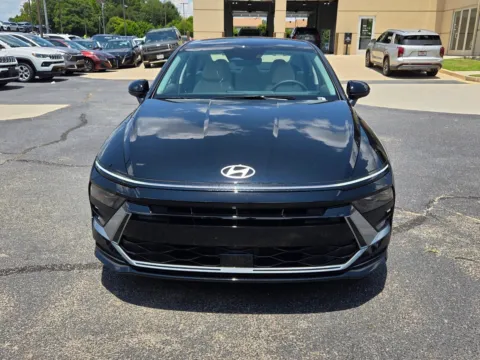 Photos of 2026 Hyundai Sonata Hybrid Blue for sale in Warner Robins, GA at Hyundai Warner Robins