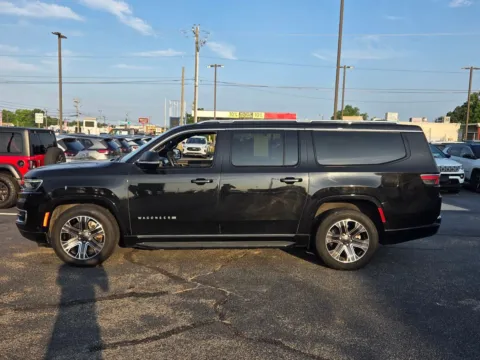 More photos of 2024 Jeep Wagoneer L Series II at Hyundai Warner Robins, GA