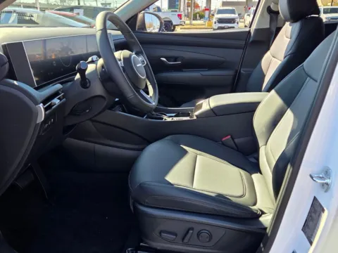 More photos of 2026 Hyundai Tucson SEL Premium at Hyundai Warner Robins, GA