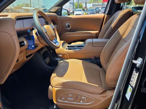 More photos of 2026 Hyundai Palisade Hybrid Calligraphy at Hyundai Warner Robins, GA