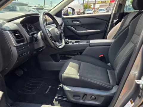 More photos of 2025 Nissan Rogue SV at Hyundai Warner Robins, GA