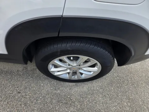 More photos of 2024 Chevrolet TrailBlazer LS at Hyundai Warner Robins, GA