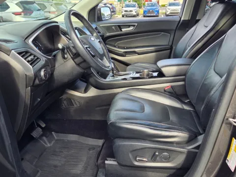 More photos of 2017 Ford Edge Titanium at Hyundai Warner Robins, GA