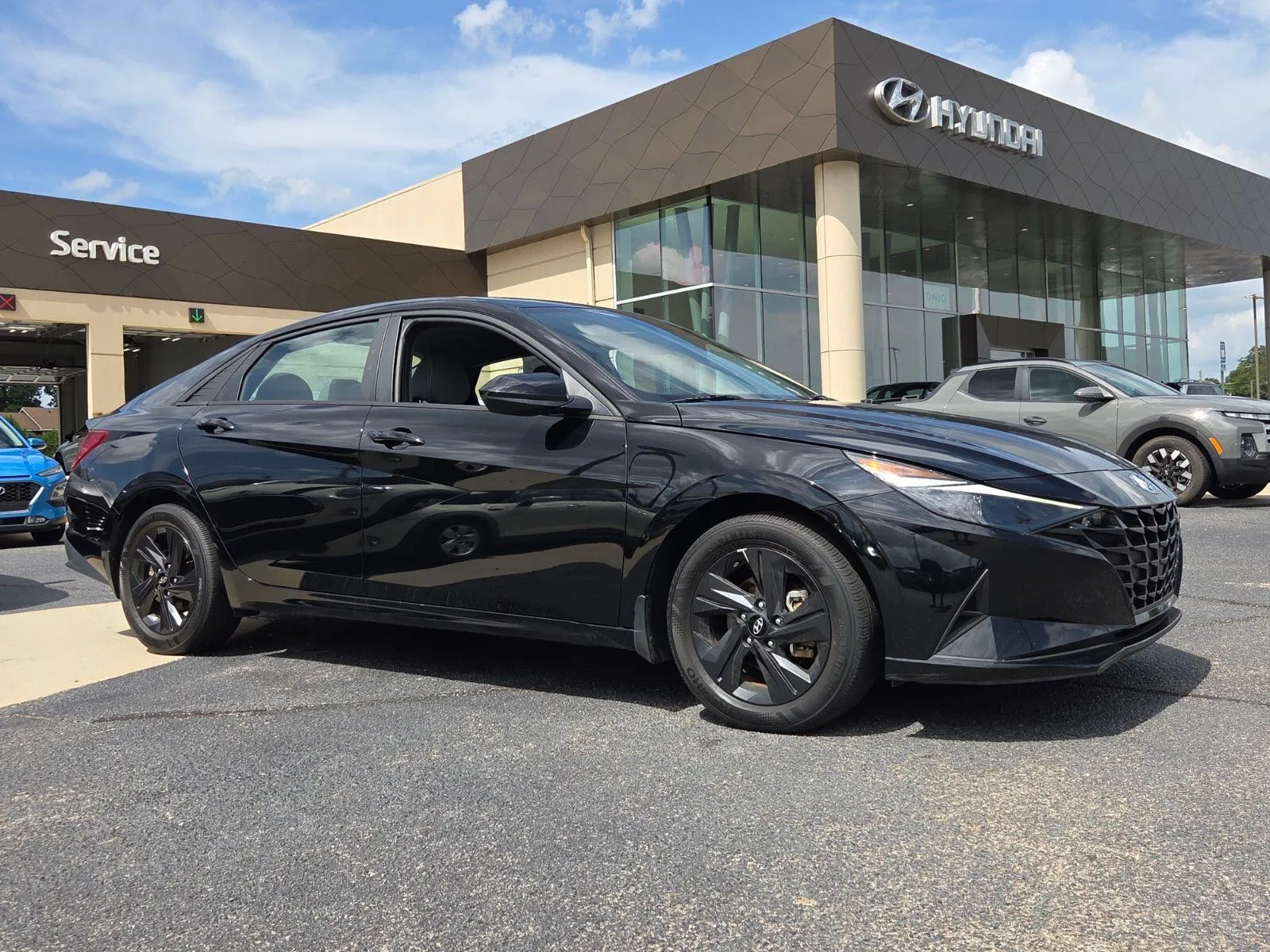 Black 2023 Hyundai Elantra SEL for sale in Warner Robins, GA