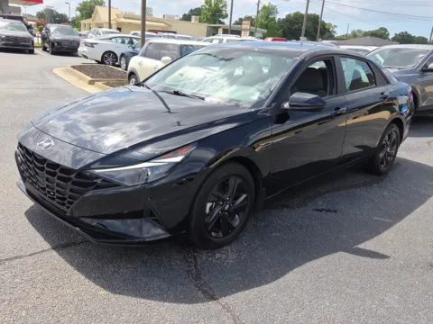 More photos of 2023 Hyundai Elantra SEL at Hyundai Warner Robins, GA