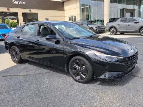 Photos of 2023 Hyundai Elantra SEL for sale in Warner Robins, GA at Hyundai Warner Robins