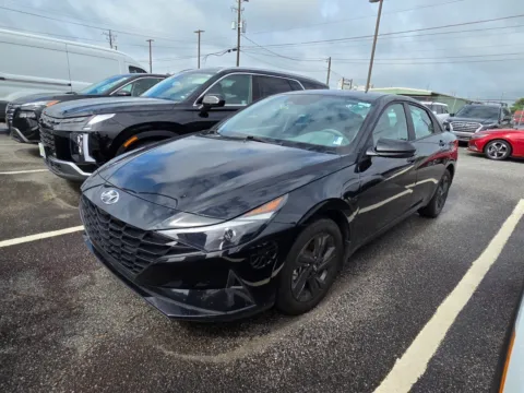 Another view of 2023 Hyundai Elantra SEL for sale in Warner Robins, GA at Hyundai Warner Robins