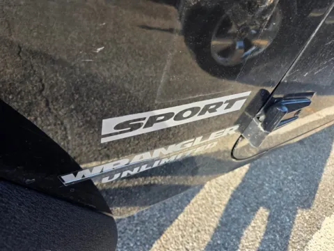 More photos of 2012 Jeep Wrangler Unlimited Sport at Hyundai Warner Robins, GA