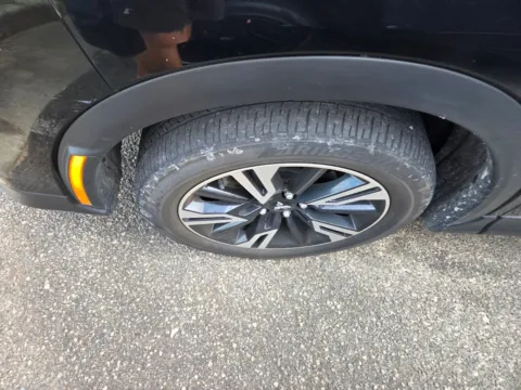 More photos of 2024 Mitsubishi Eclipse Cross SE at Hyundai Warner Robins, GA
