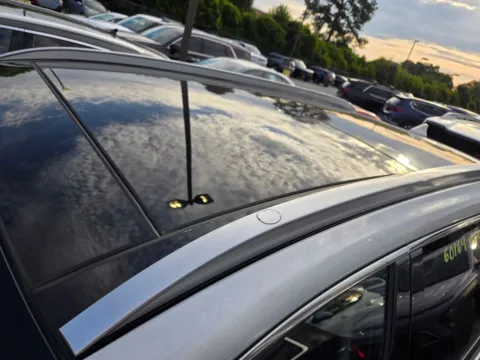 More photos of 2023 Hyundai Santa Fe Plug-In Hybrid Limited at Hyundai Warner Robins, GA