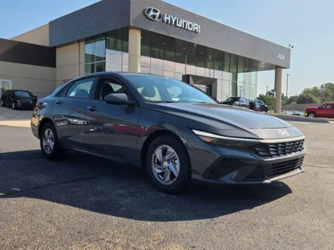 Gray 2026 Hyundai Elantra SE for sale in Warner Robins, GA