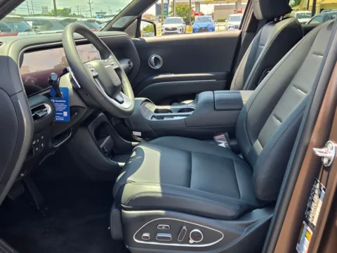 More photos of 2026 Hyundai Palisade Calligraphy at Hyundai Warner Robins, GA