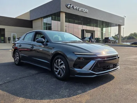 Gray 2026 Hyundai Sonata Hybrid Blue for sale in Warner Robins, GA