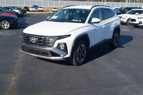 White 2026 Hyundai Tucson Hybrid SEL for sale in Warner Robins, GA