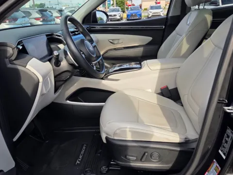More photos of 2024 Hyundai Tucson Limited at Hyundai Warner Robins, GA
