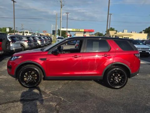 More photos of 2019 Land Rover Discovery Sport SE at Hyundai Warner Robins, GA