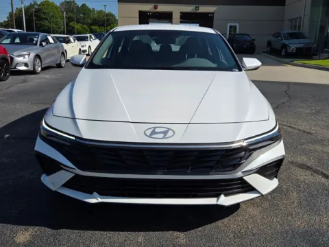 Photos of 2026 Hyundai Elantra SE for sale in Warner Robins, GA at Hyundai Warner Robins