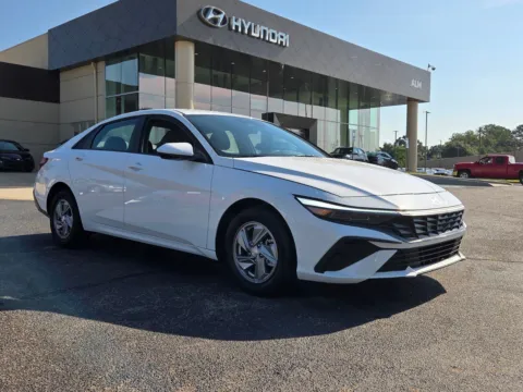 White 2026 Hyundai Elantra SE for sale in Warner Robins, GA