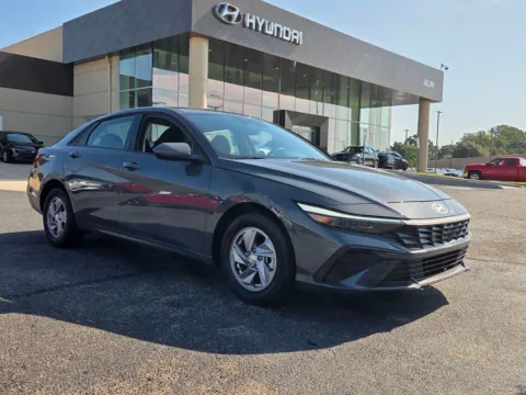 Gray 2026 Hyundai Elantra SE for sale in Warner Robins, GA